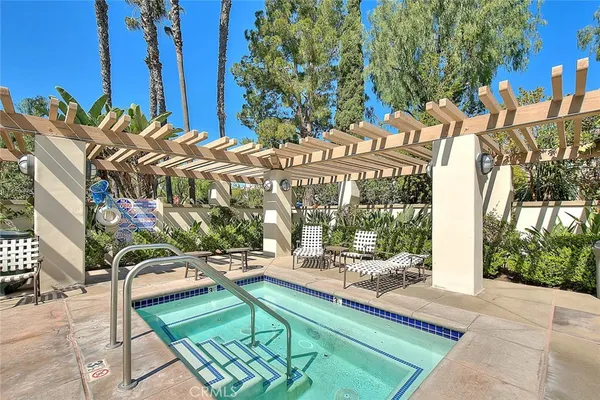 $2,299,999 | 32 Hillsdale, Irvine, CA 92602
