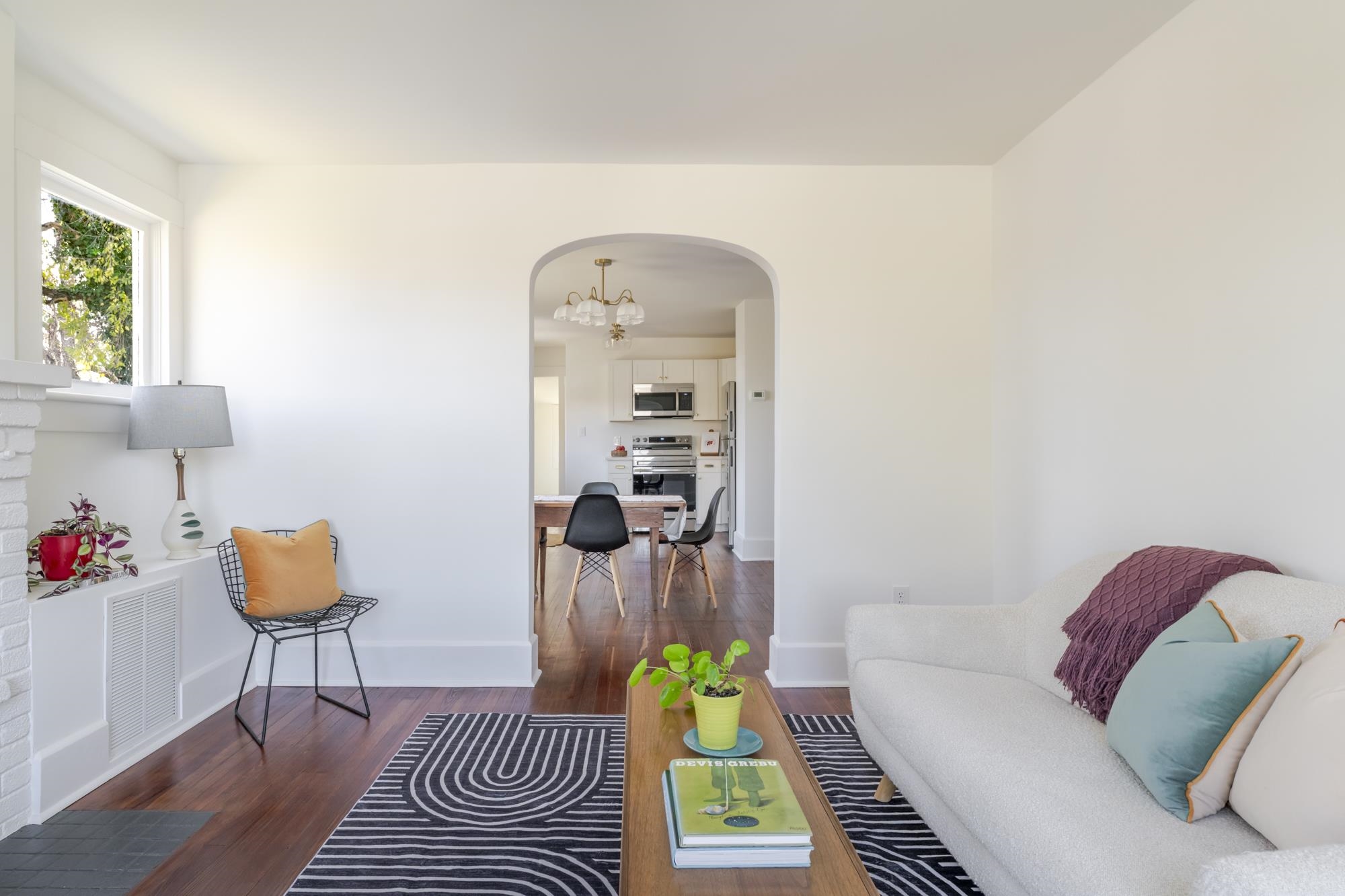2216 Noon Street Staunton, VA 24401 - Photo 6 of 26 a living room with furniture and a rug