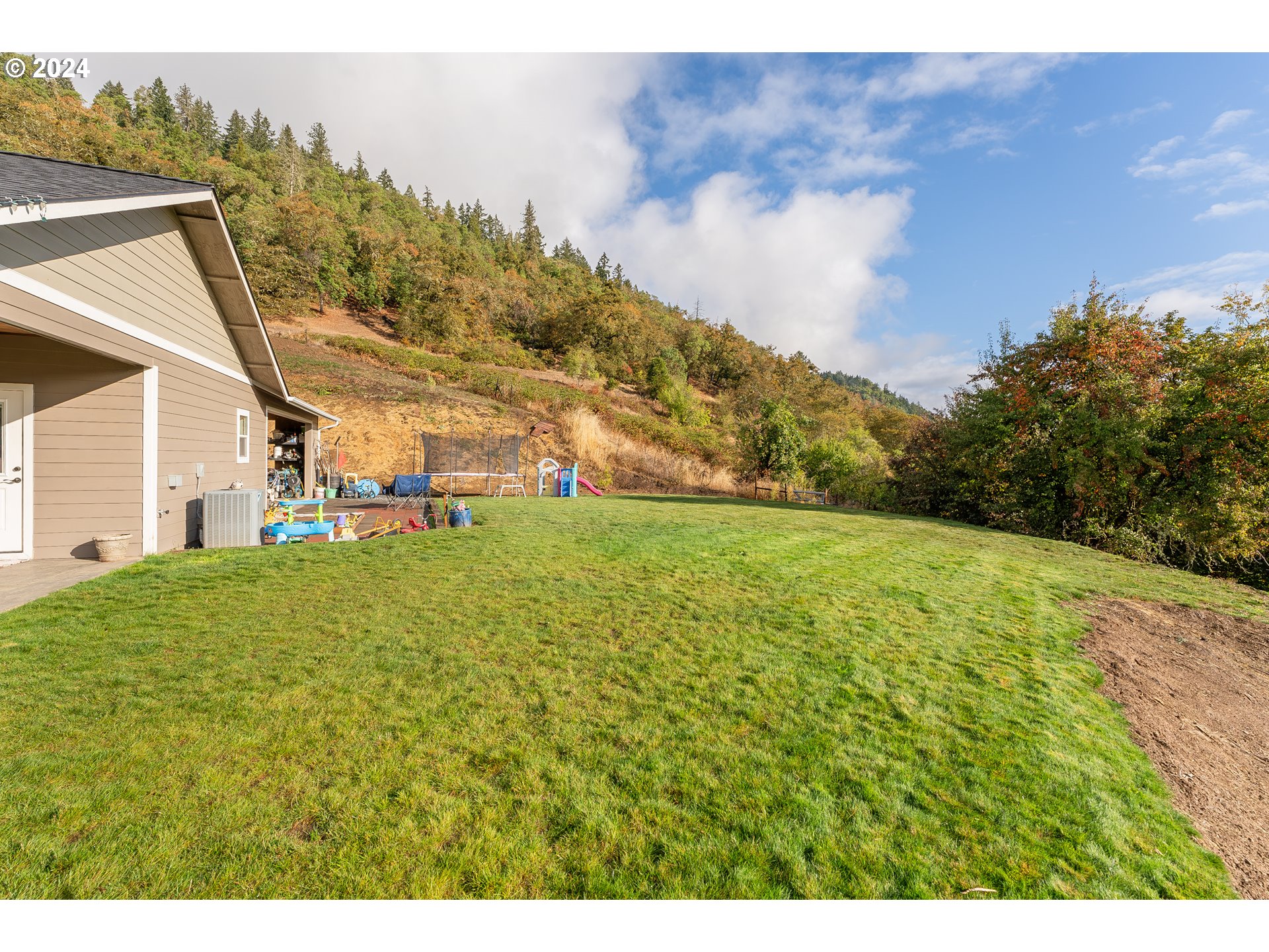 777 Weaver Road Myrtle Creek, OR 97457 - Photo 27 of 44