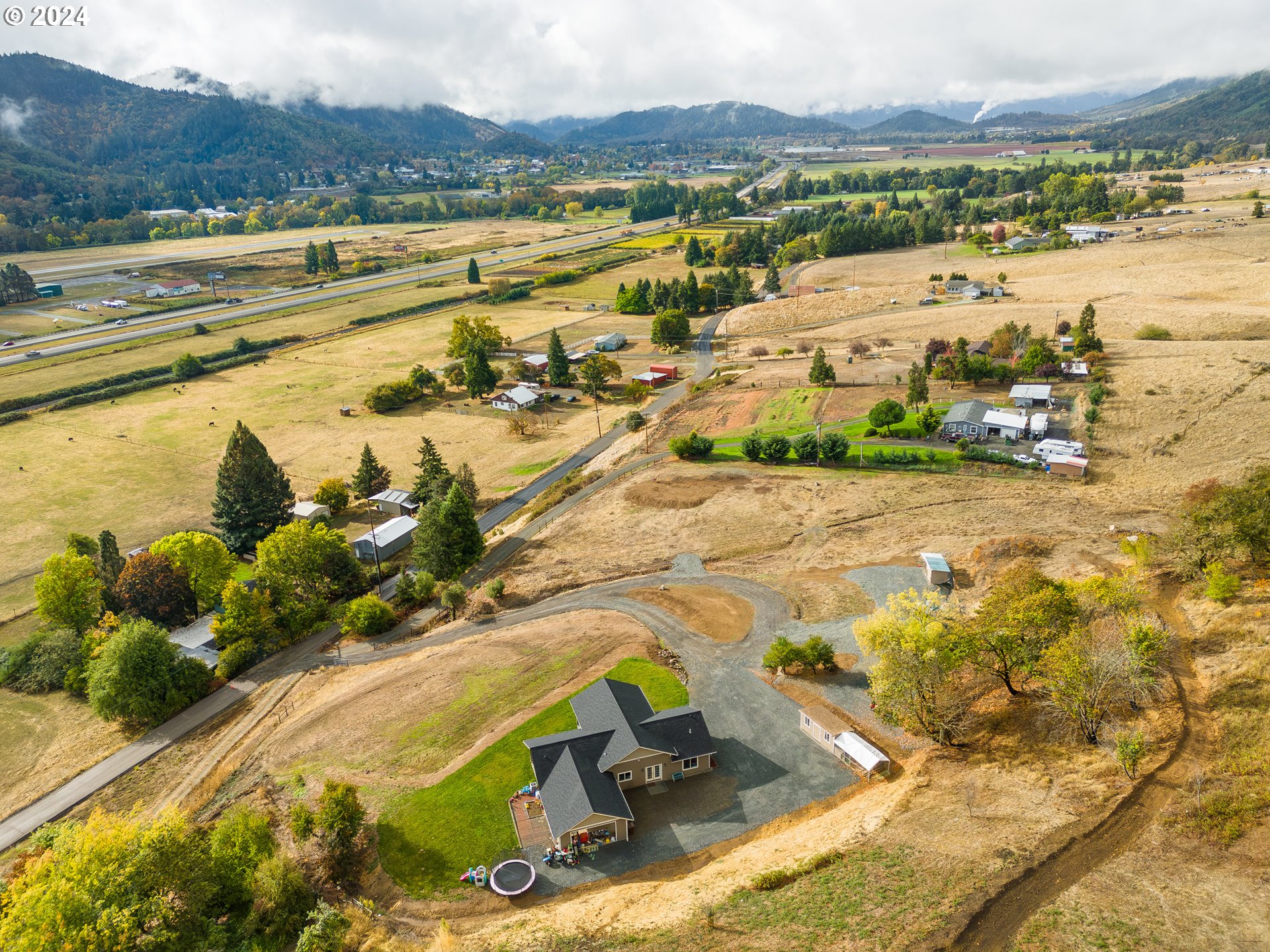 777 Weaver Road Myrtle Creek, OR 97457 - Photo 32 of 44