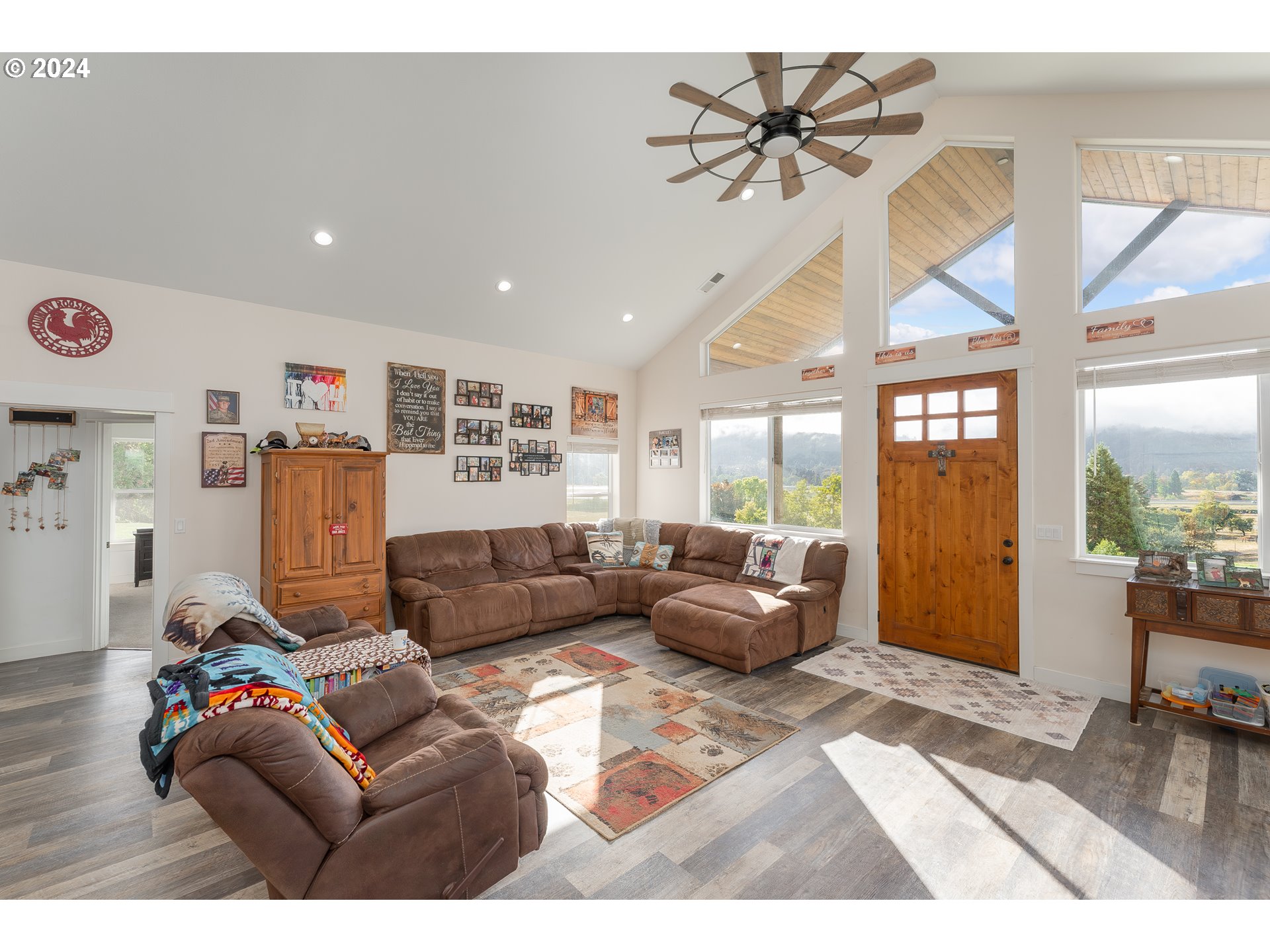 777 Weaver Road Myrtle Creek, OR 97457 - Photo 6 of 44
