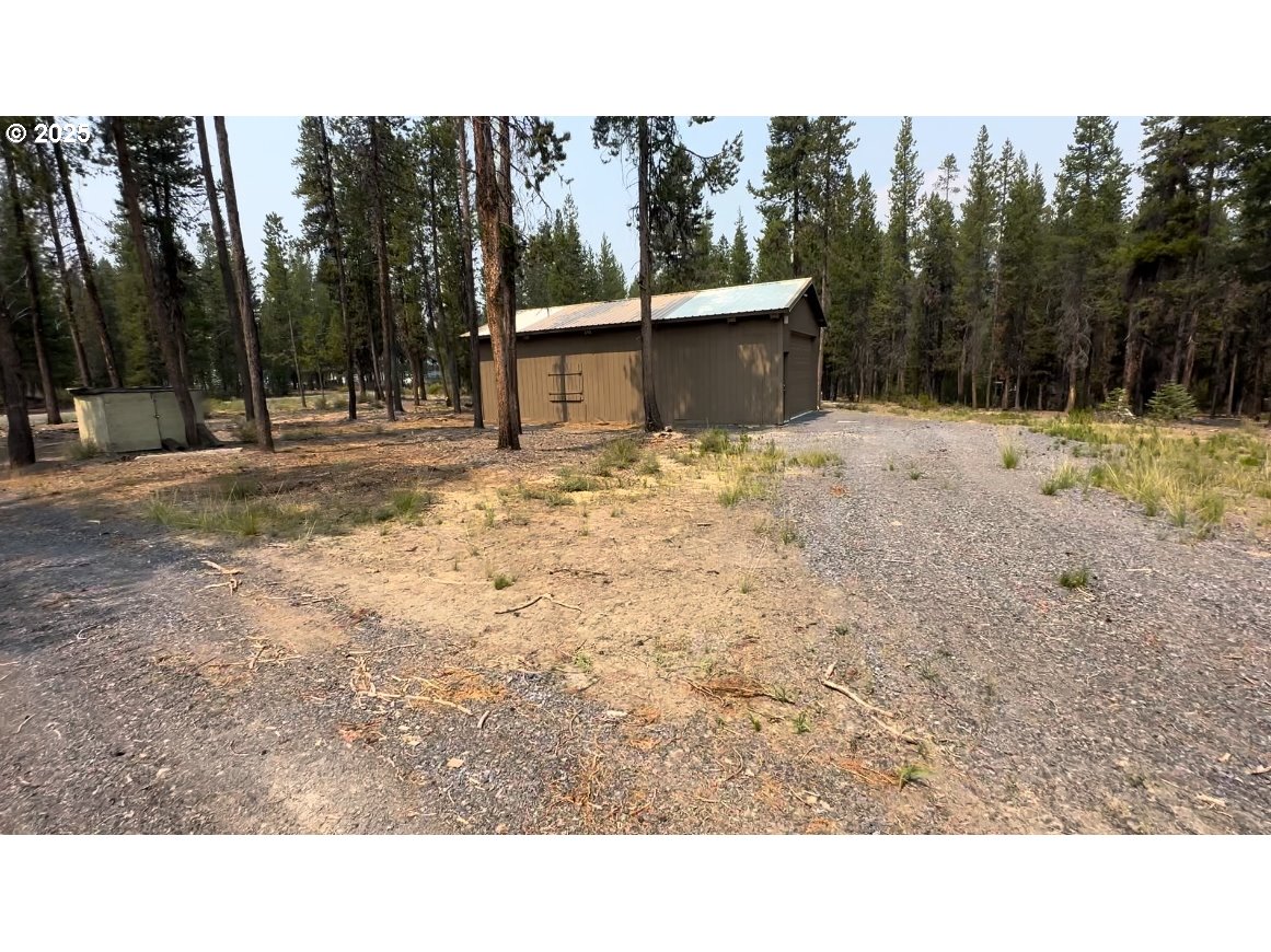139917 Bearskin Road Crescent Lake, OR 97733 - Photo 2 of 6