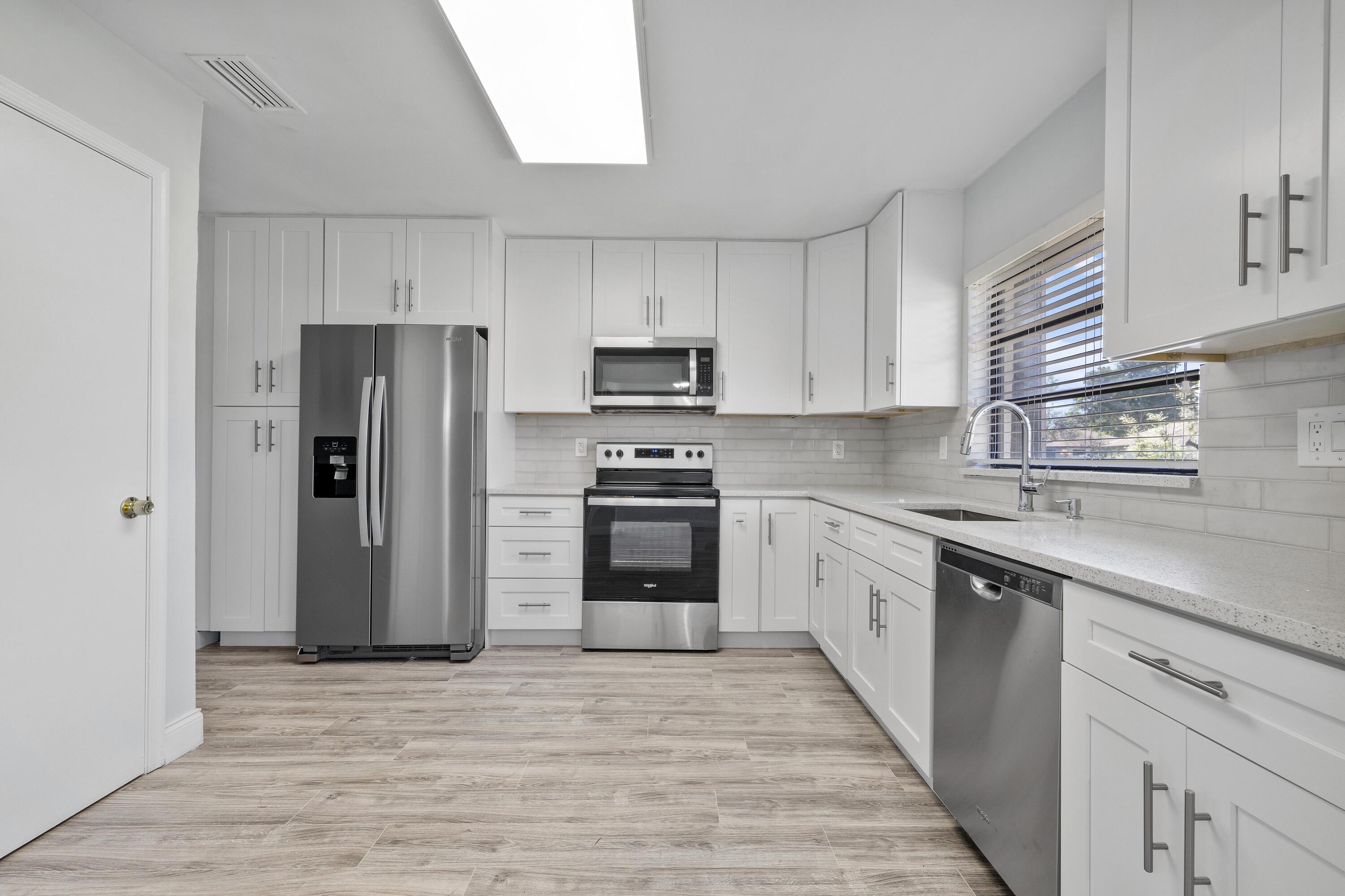 4820 Equestrian Circle, Unit B Boynton Beach, FL 33436 - Photo 6 of 33 4820 Equestrian Cir unit b_13