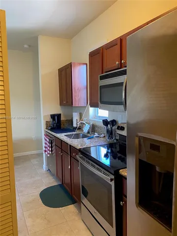 $1,450 | 9464 Southwest 171st Place, Unit ANNEX, Miami, FL 33196