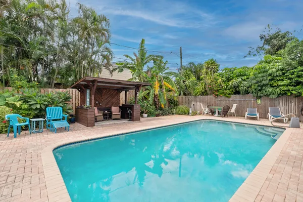 $469,999 | 1014 West Broward Street, Lantana, FL 33462