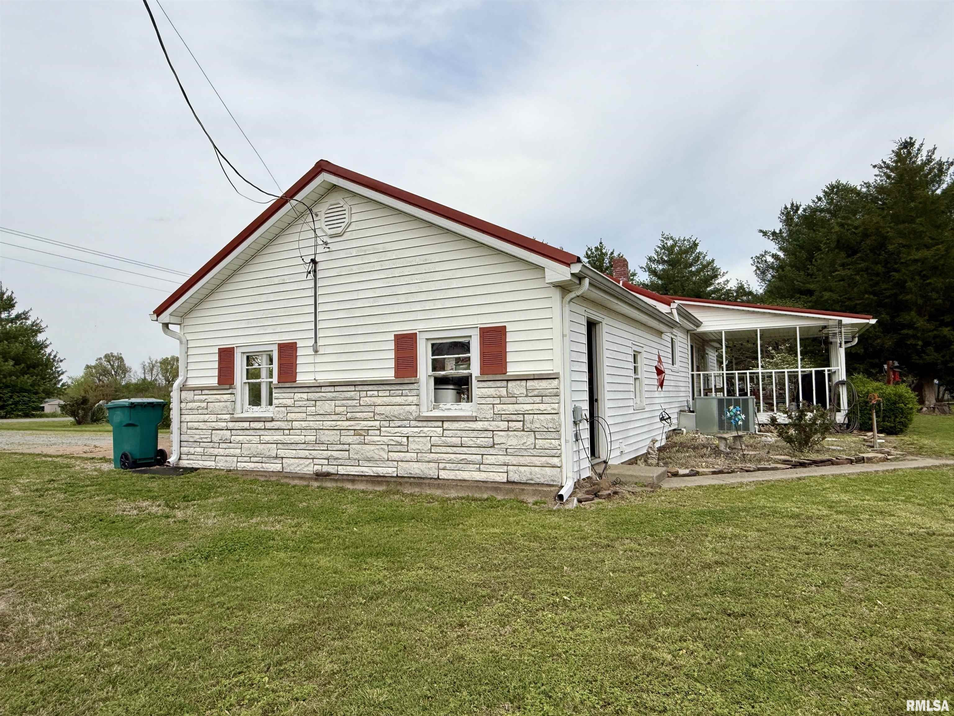 8806 Unionville Road Brookport, IL 62910 - Photo 3 of 62 Gallery Image 3