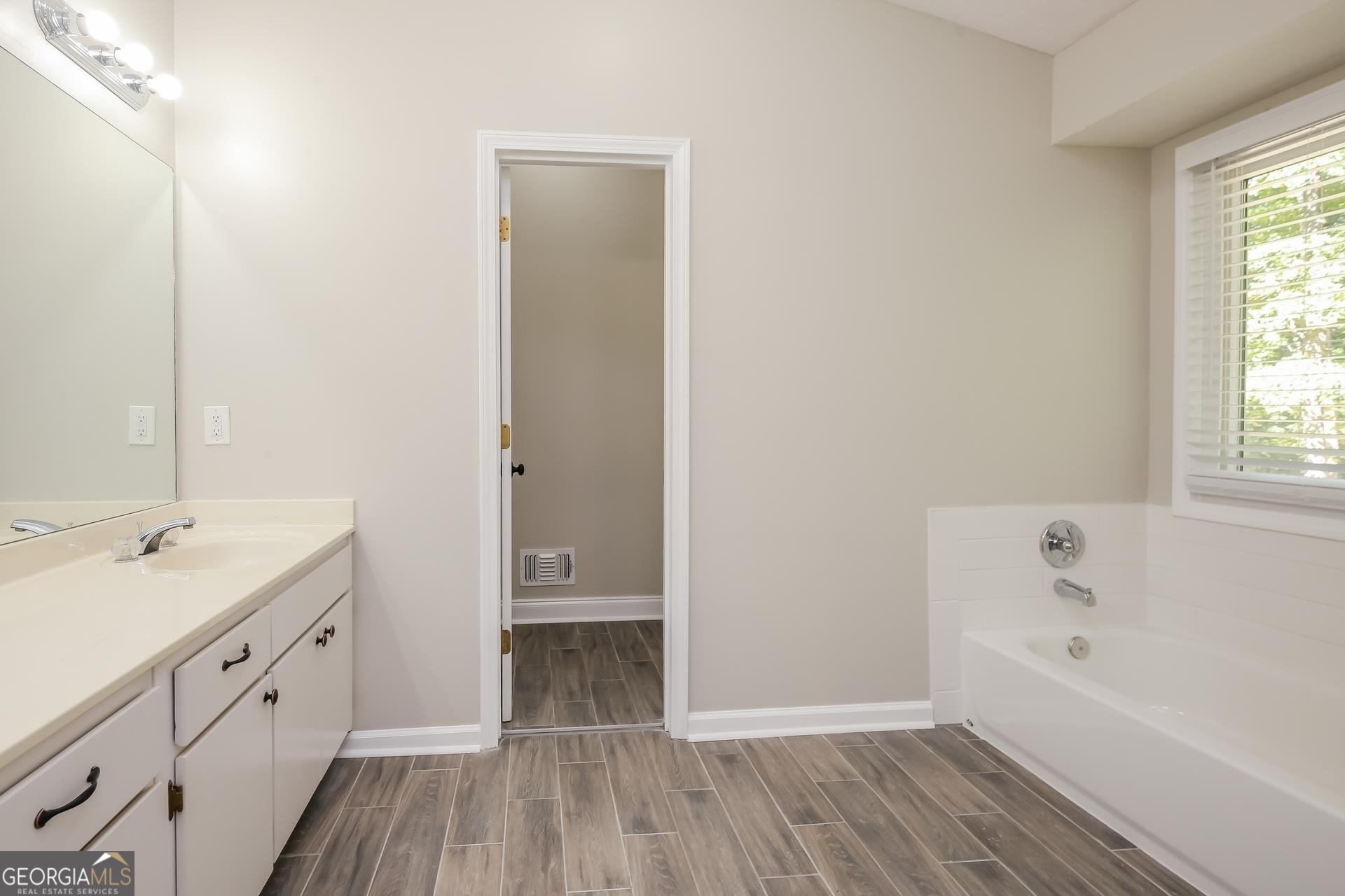 1255 Taramore Drive Suwanee, GA 30024 - Photo 14 of 18