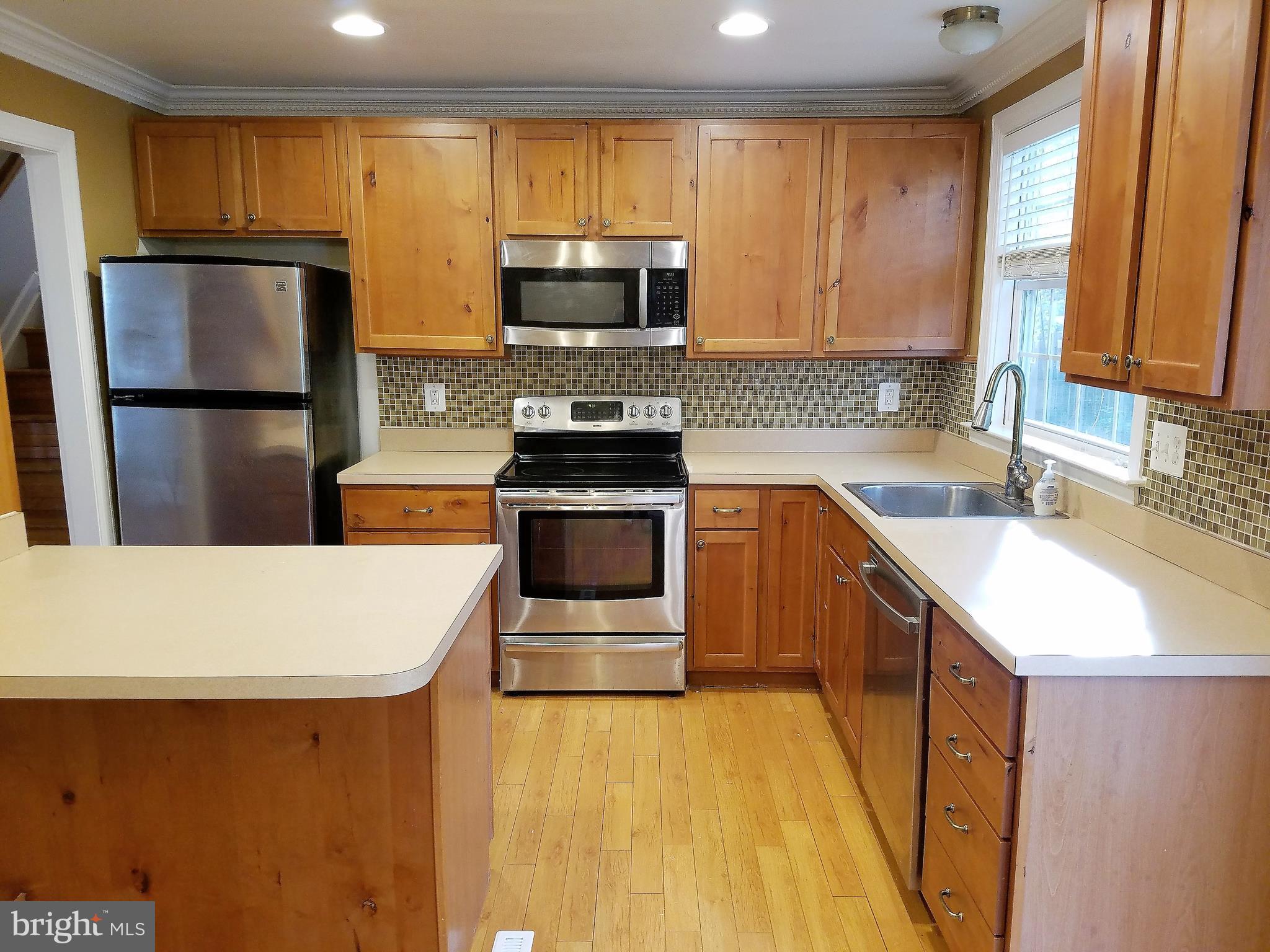 113 Applecreek Road Frederick, MD 21702 - Photo 12 of 22 View of kitchen from dining room