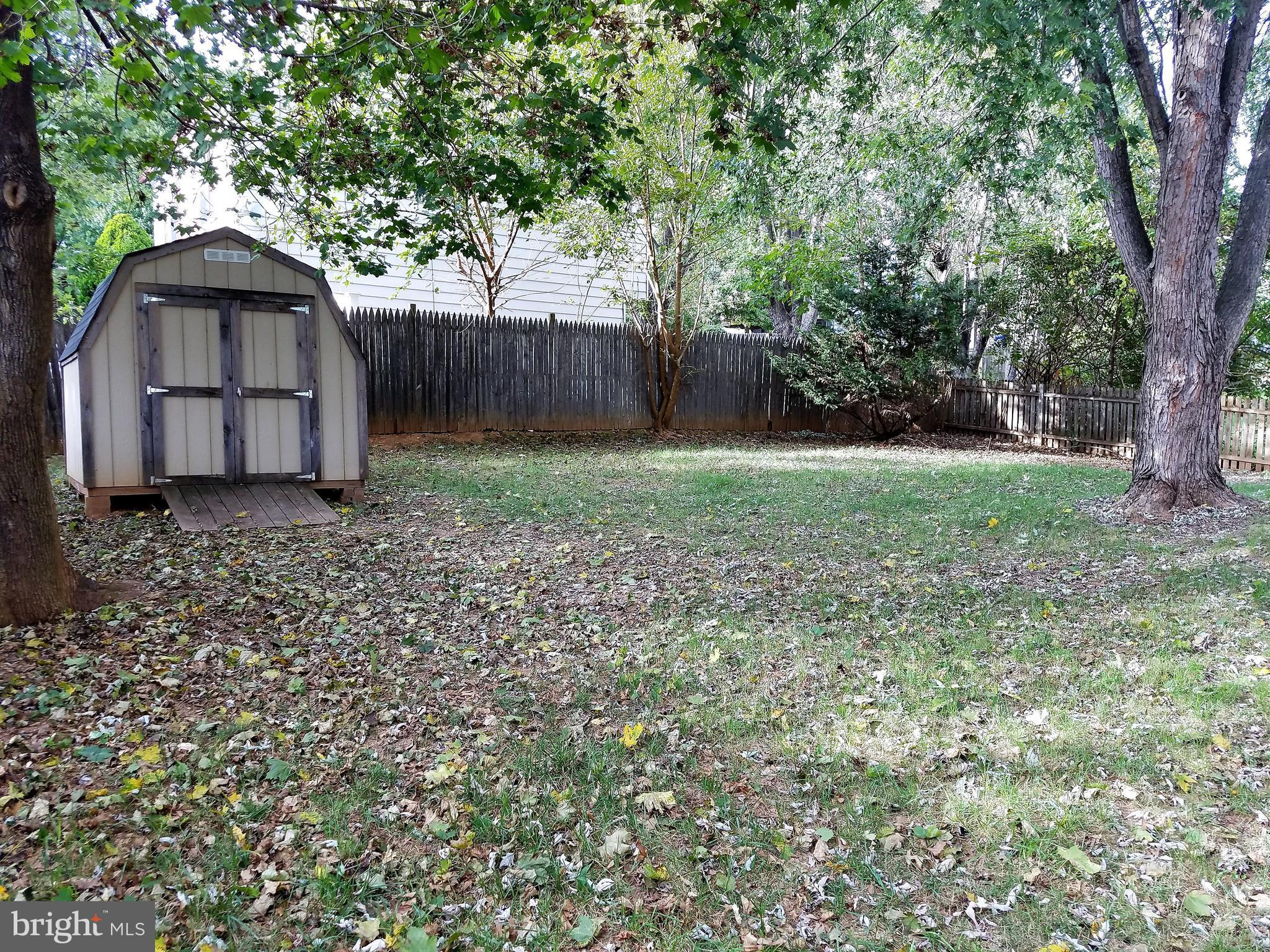 Nice size fully-fenced back yard