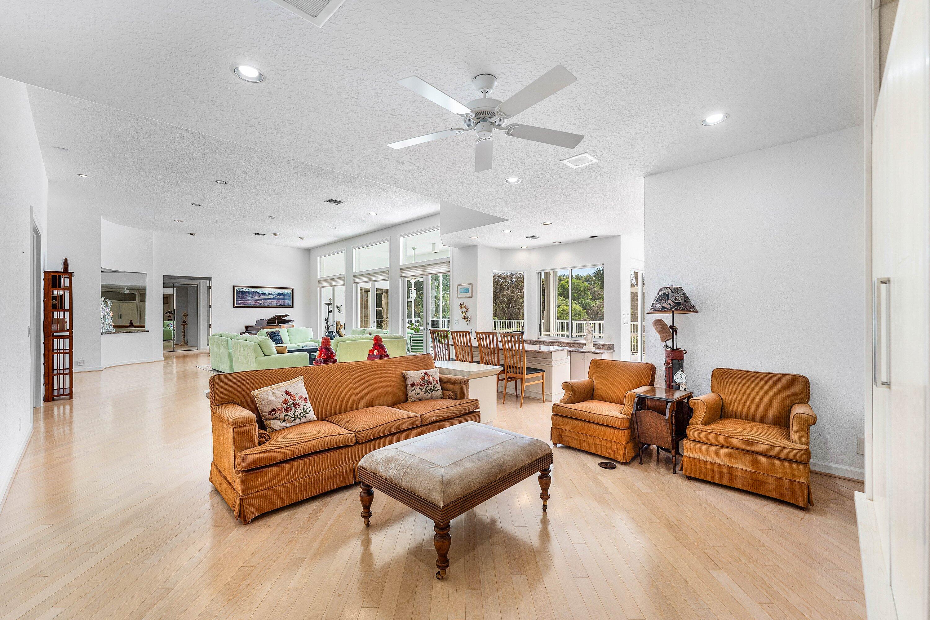 4 Sutton Drive Boynton Beach, FL 33436 - Photo 14 of 90 Family Room