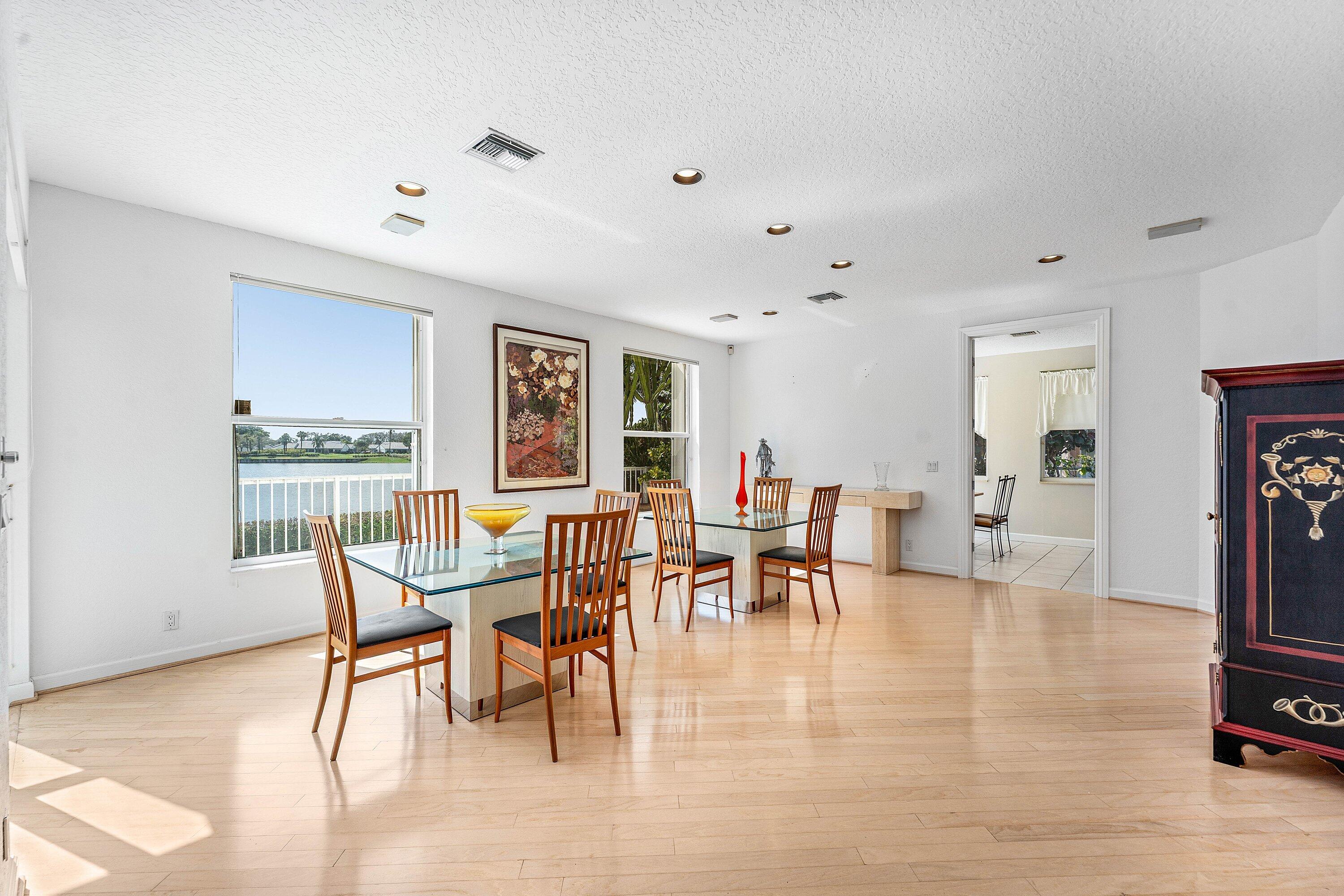 4 Sutton Drive Boynton Beach, FL 33436 - Photo 17 of 90 Dining Room