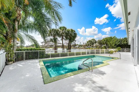 $1,224,900 | 4 Sutton Drive, Boynton Beach, FL 33436