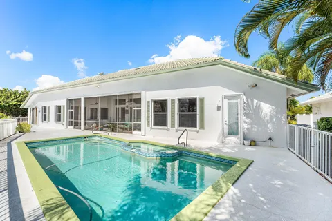 $1,224,900 | 4 Sutton Drive, Boynton Beach, FL 33436