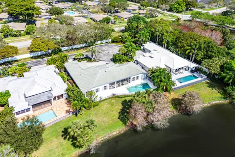 $1,224,900 | 4 Sutton Drive, Boynton Beach, FL 33436