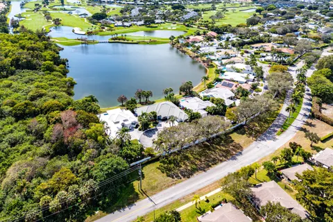$1,224,900 | 4 Sutton Drive, Boynton Beach, FL 33436
