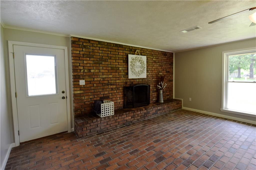 1238 Hooper Road Pineville, LA 71360 - Photo 13 of 24 Gallery Image 13