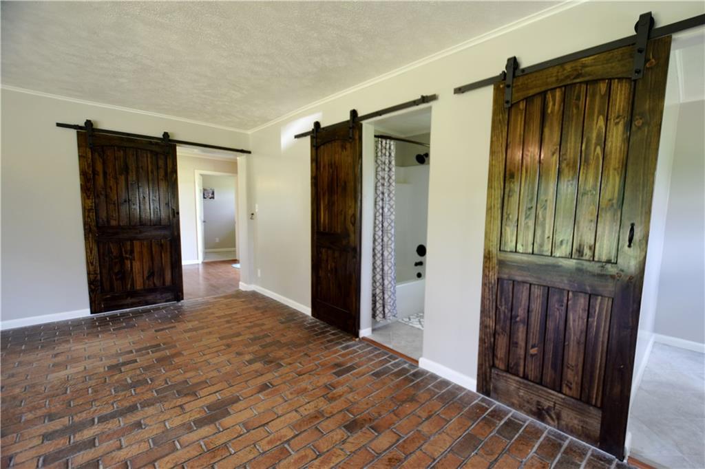 1238 Hooper Road Pineville, LA 71360 - Photo 15 of 24 Gallery Image 15