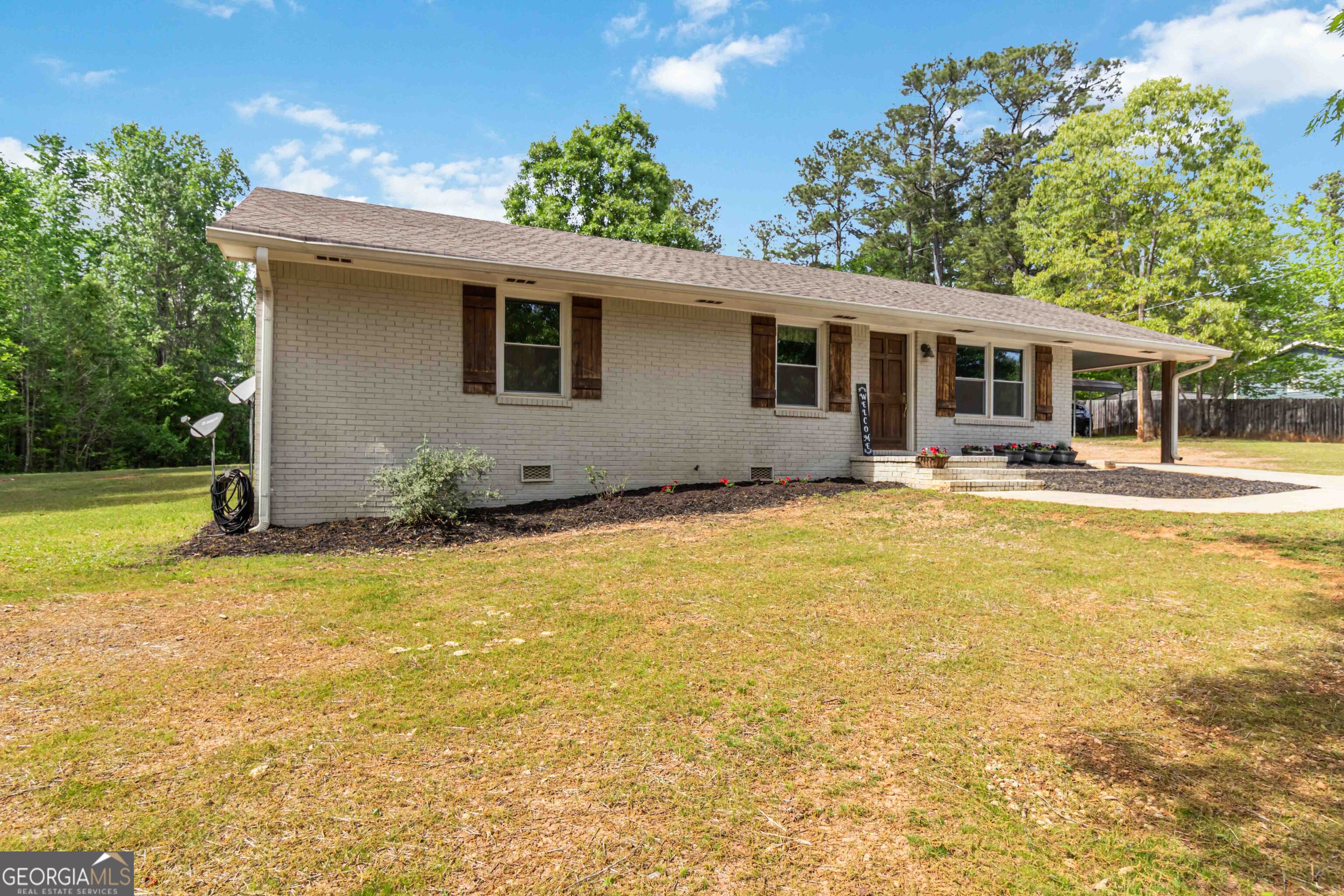 899 Simmons Road Social Circle, GA 30025 - Photo 3 of 31