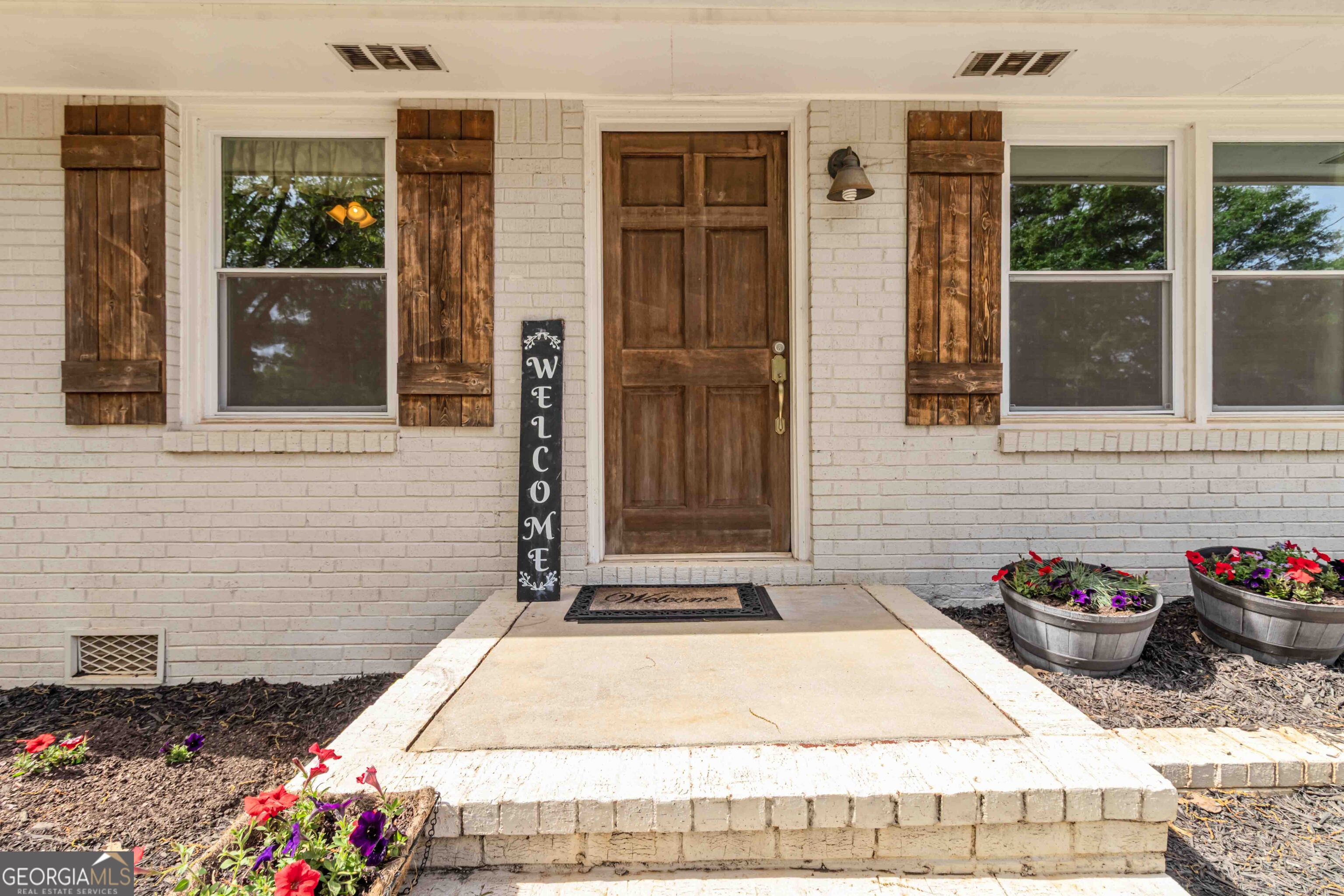 899 Simmons Road Social Circle, GA 30025 - Photo 4 of 31