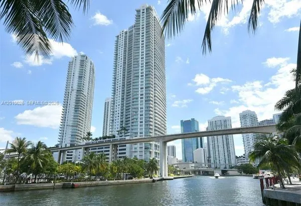 $3,650 | 185 Southwest 7th Street, Unit 3309, Miami, FL 33130