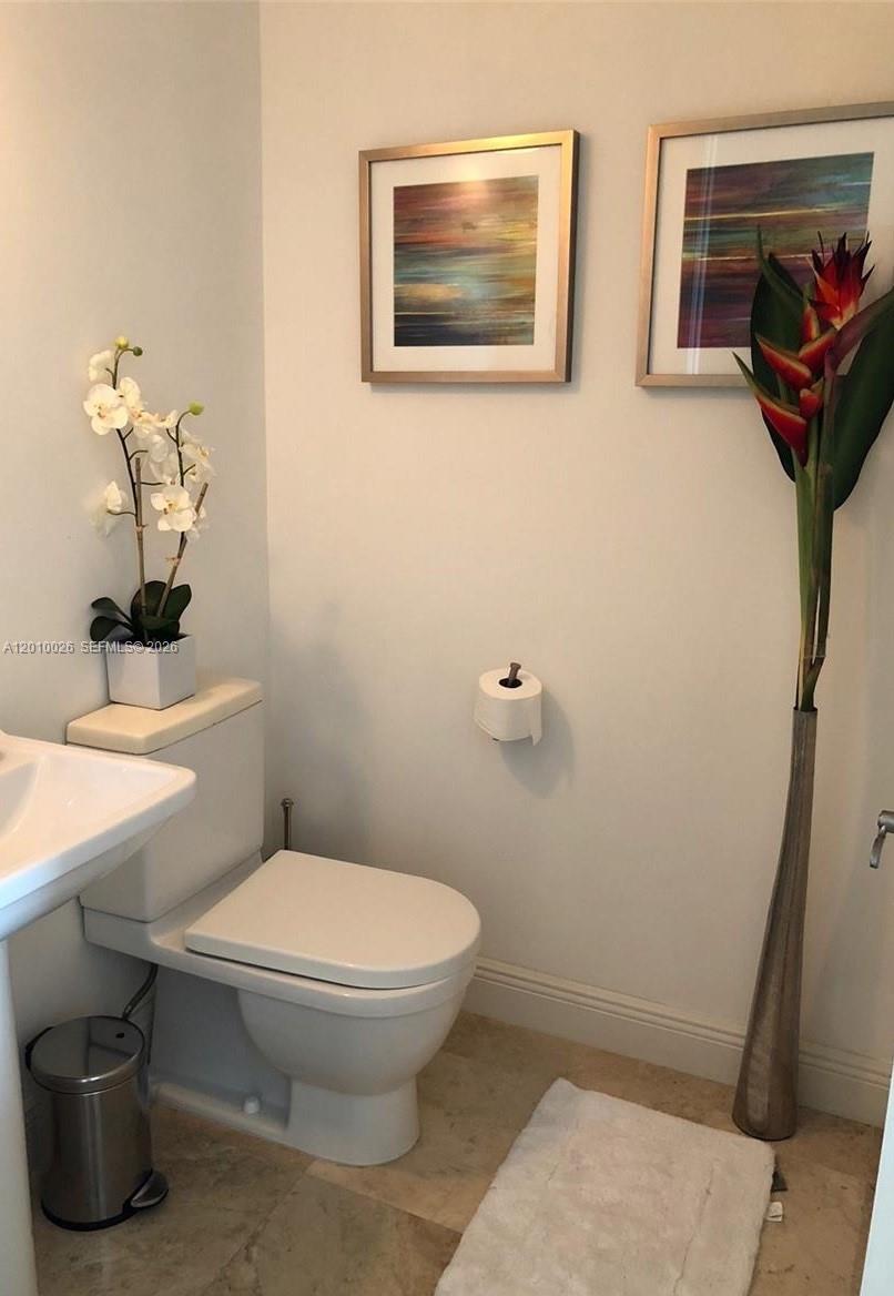 185 Southwest 7th Street, Unit 3309 Miami, FL 33130 - Photo 16 of 20