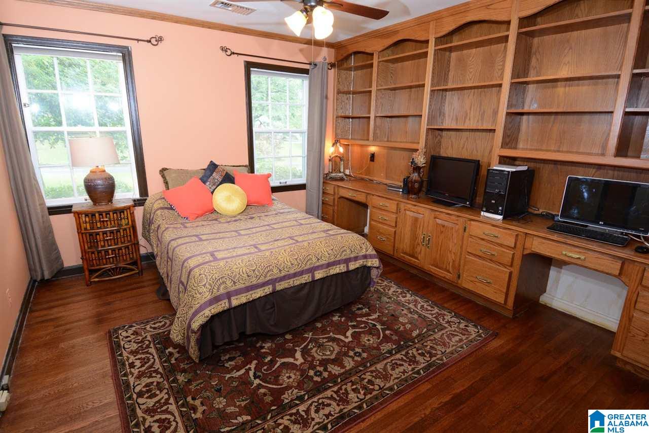 114 Woodland Road Bessemer, AL 35020 - Photo 9 of 26