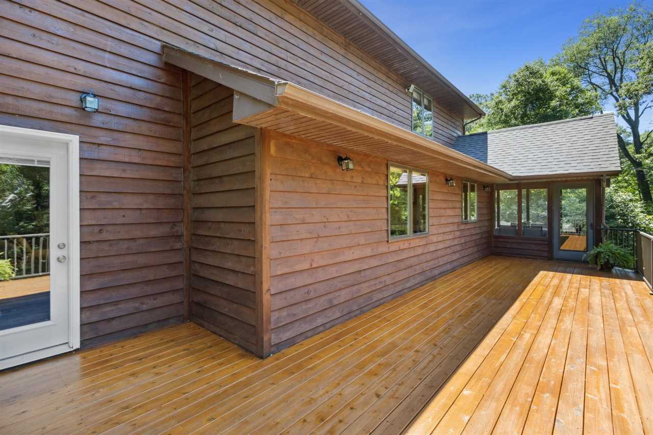 3086 Sandy Beach Road Northeast Swisher, IA 52338 - Photo 19 of 54 Gallery Image 19