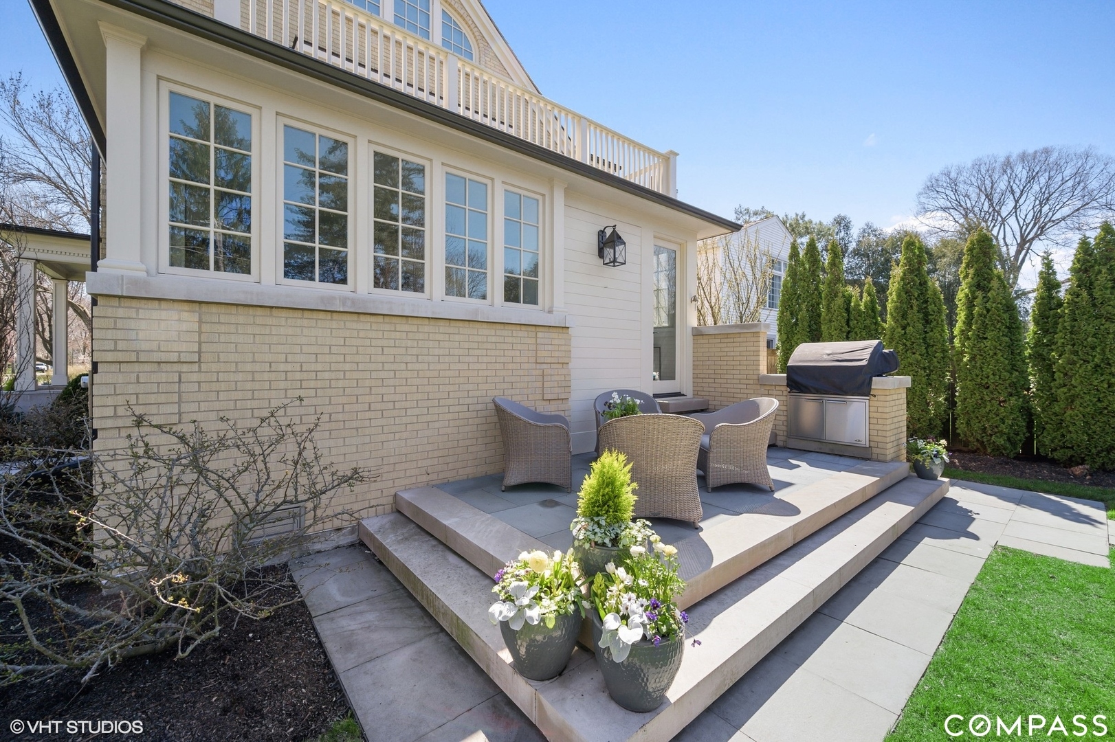460 Berkeley Avenue Winnetka, IL 60093 - Photo 39 of 45 a front view of a house with garden