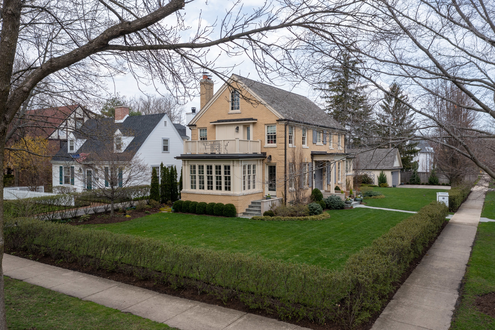 460 Berkeley Avenue Winnetka, IL 60093 - Photo 40 of 45 a view of a house with a yard