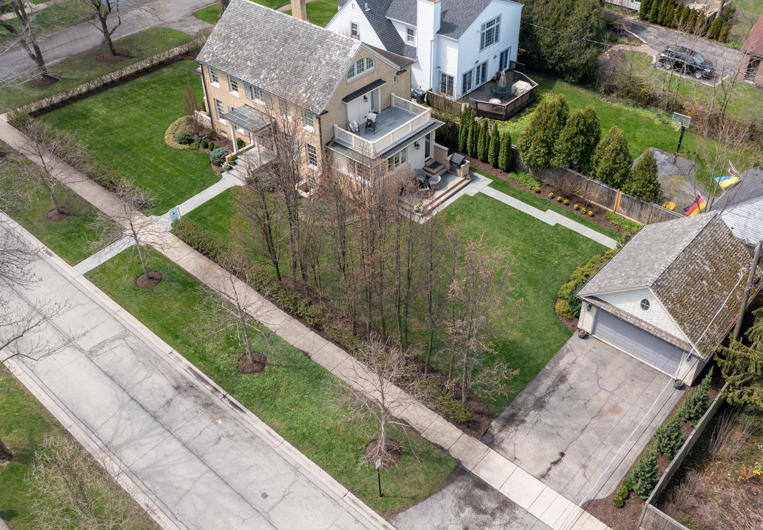 460 Berkeley Avenue Winnetka, IL 60093 - Photo 42 of 45 an aerial view of residential house with outdoor space