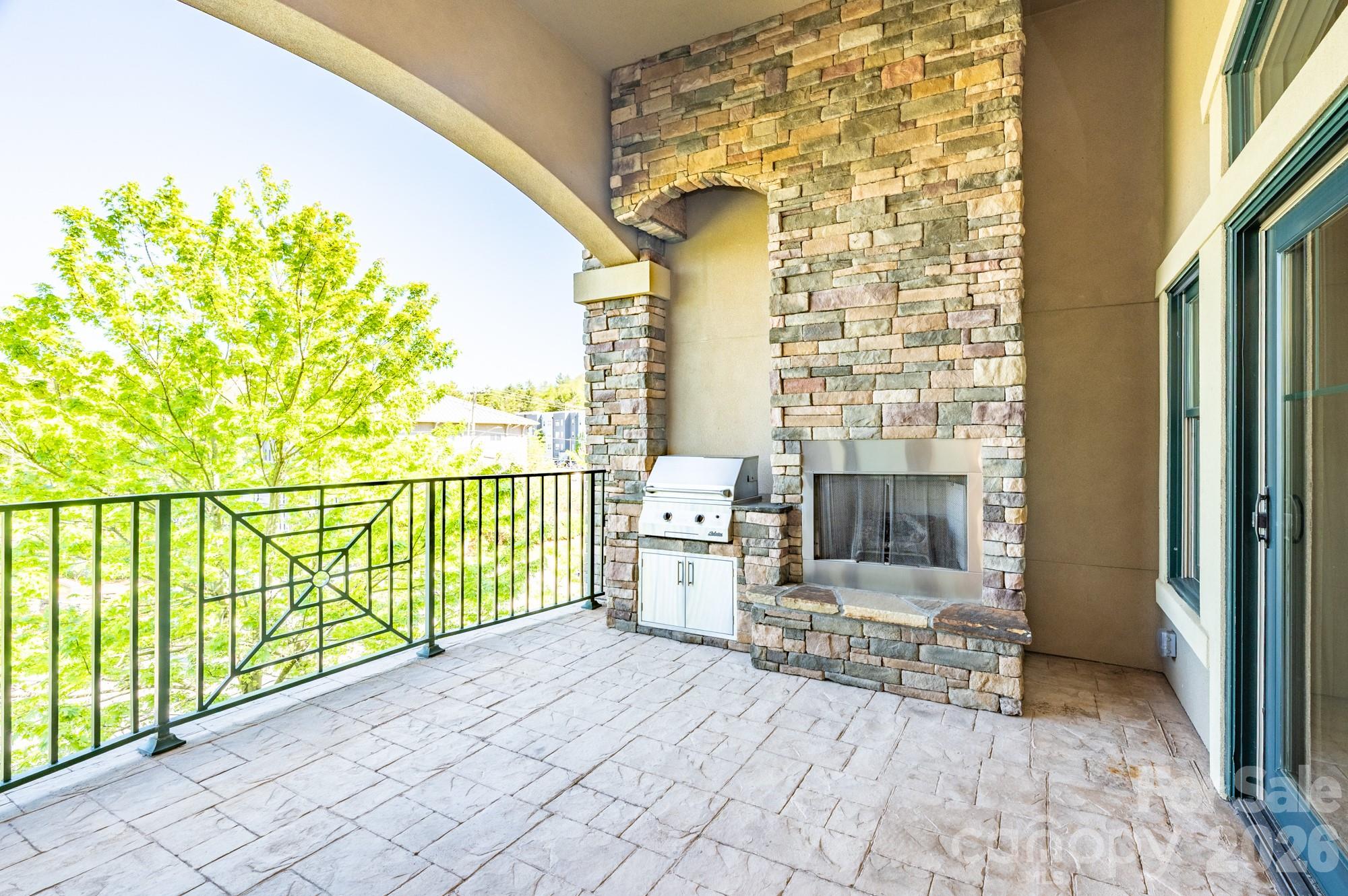148 Nc Highway, Unit 303 Boone, NC 28607 - Photo 5 of 44