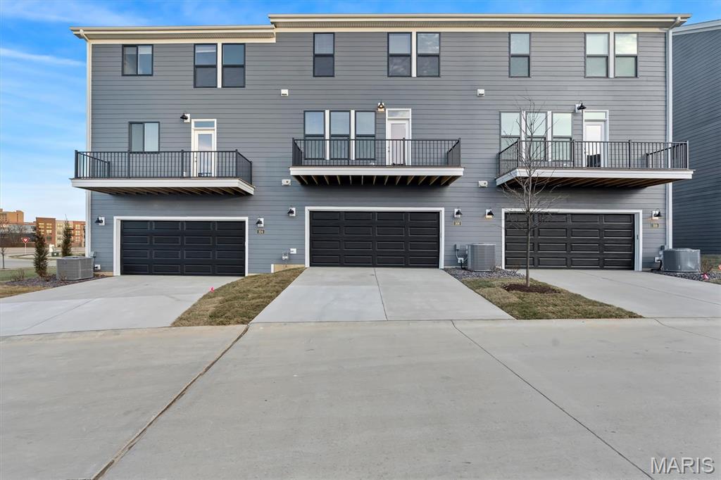 304 Indigo Court, Unit 304 Chesterfield, MO 63005 - Photo 33 of 34