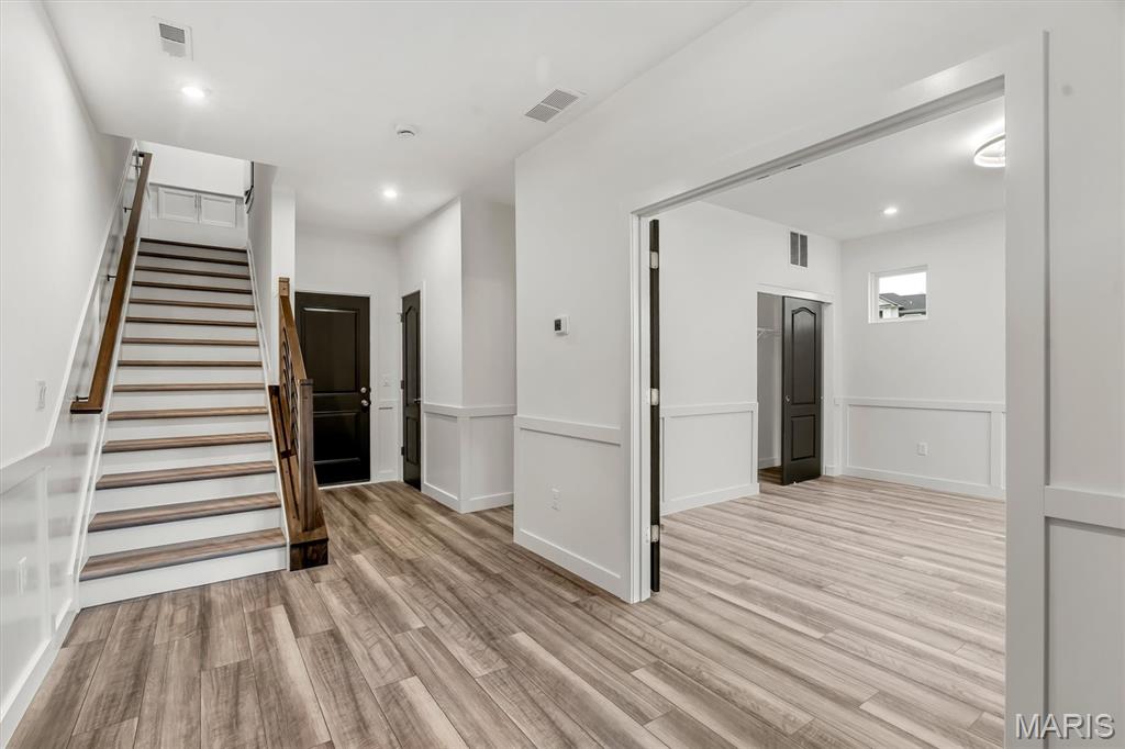 304 Indigo Court, Unit 304 Chesterfield, MO 63005 - Photo 4 of 32