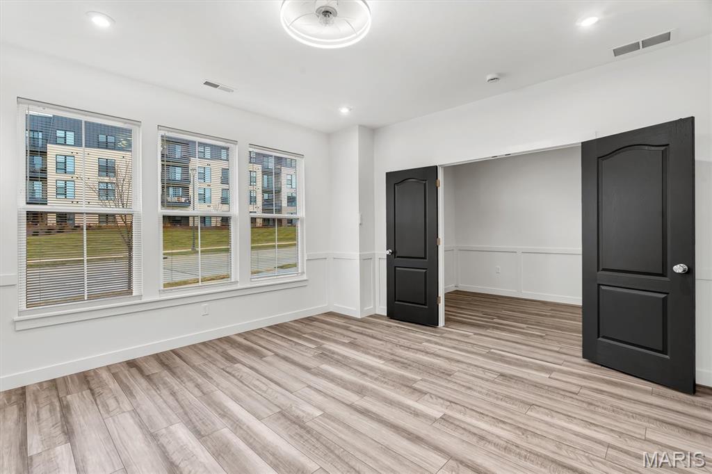 304 Indigo Court, Unit 304 Chesterfield, MO 63005 - Photo 7 of 32