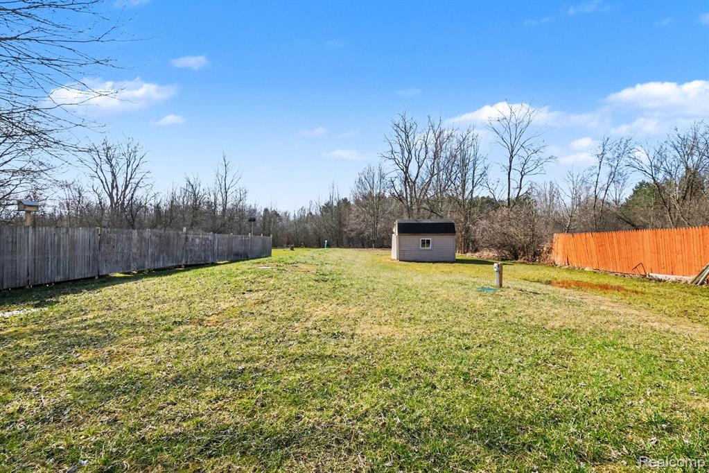 5091 West Carpenter Road Flint, MI 48504 - Photo 21 of 22