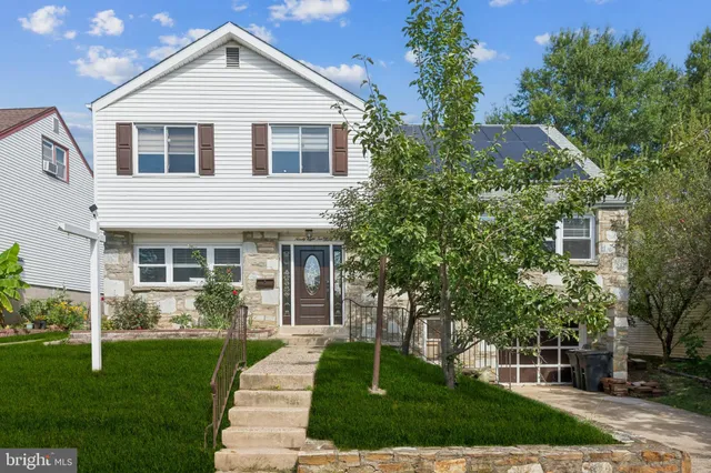 $575,000 | 9810 Bridle Road, Philadelphia, PA 19115