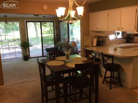10270 Gordon Road Fenton, MI 48430 - Photo 4 of 24 20444363-3.JPG