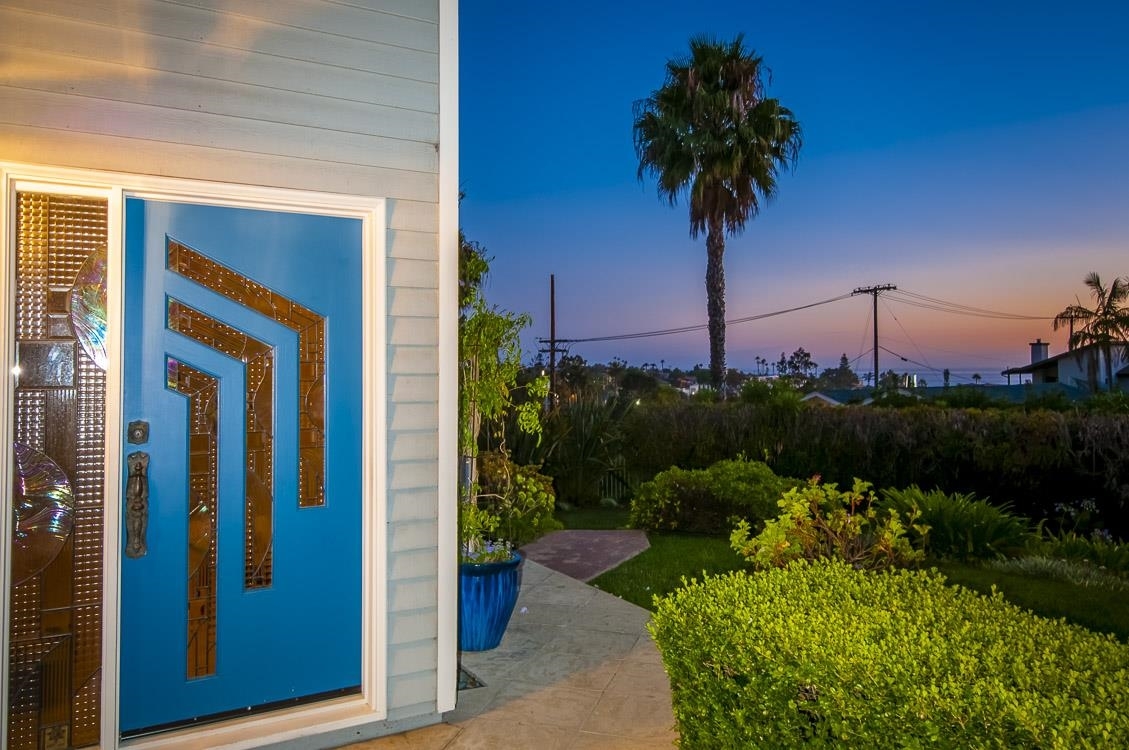 380 Dollimore Road Encinitas, CA 92024 - Photo 3 of 25