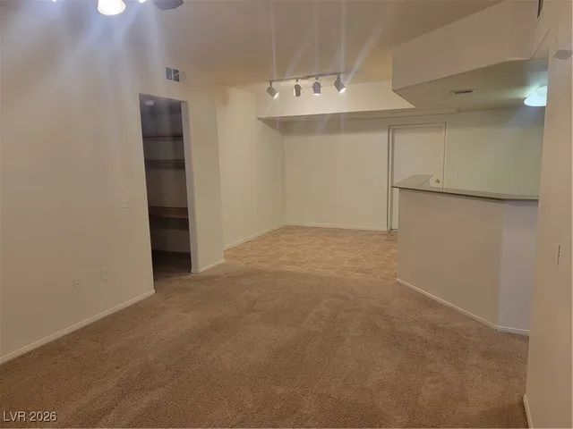 $1,350 | Undisclosed Address, Las Vegas, NV 89129