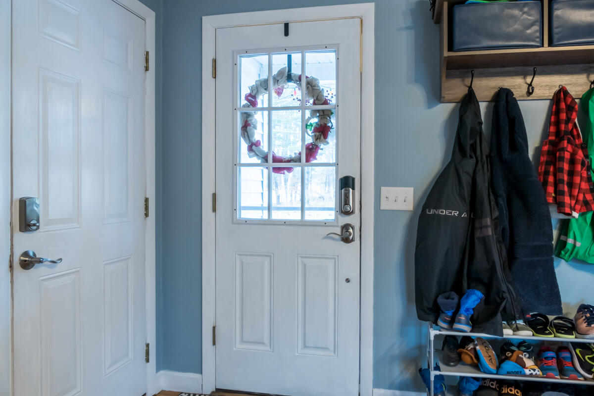 15 Old Farm Road Topsham, ME 04086 - Photo 12 of 52 12-Side door (2 of 2)