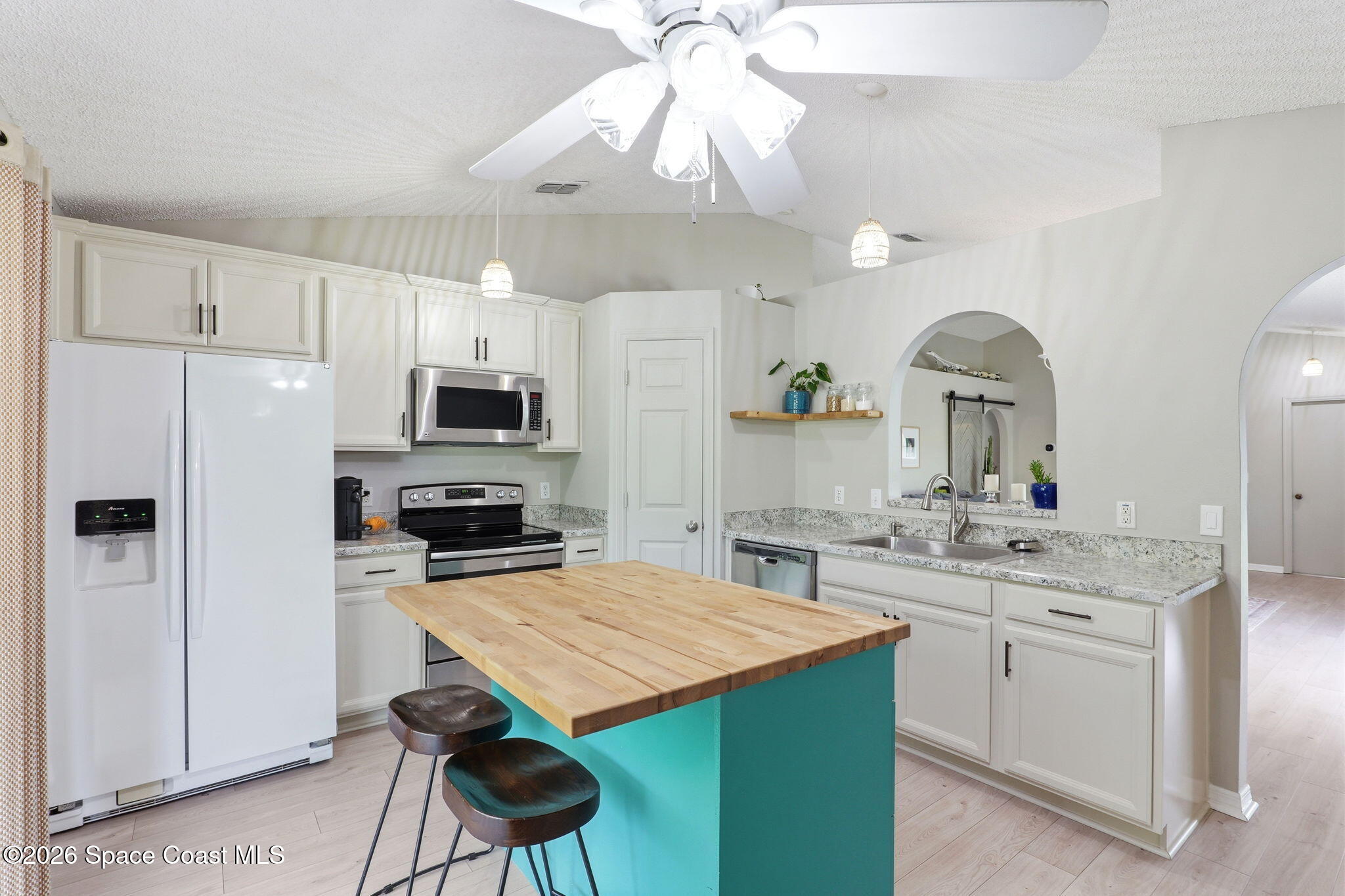 2149 Redwood Circle Palm Bay, FL 32905 - Photo 12 of 41 26-web-or-mls-Redwood-26