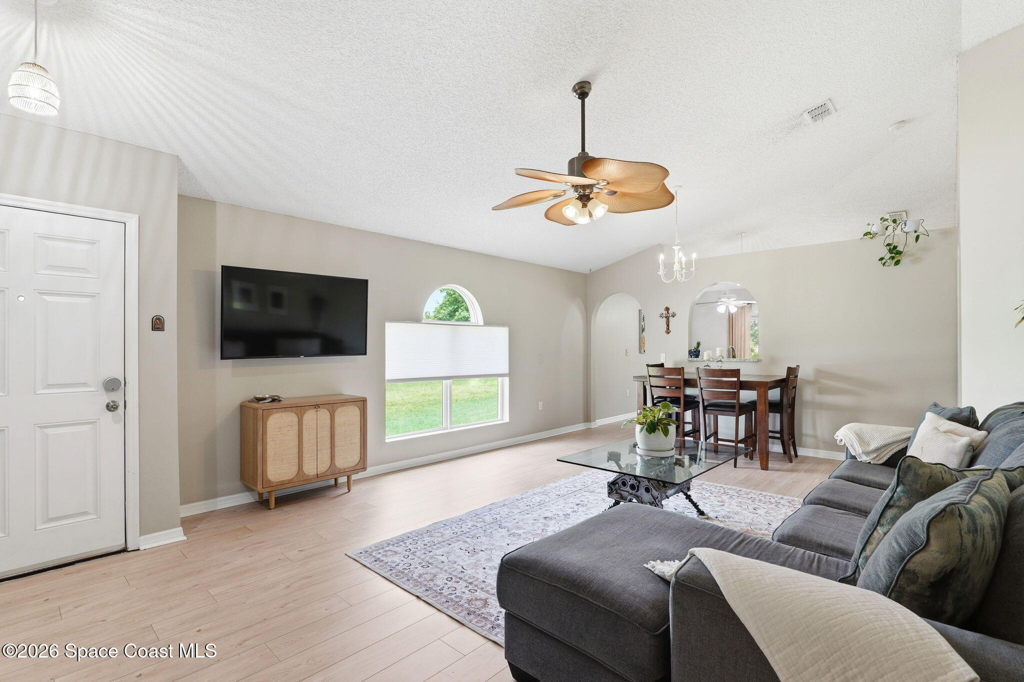 2149 Redwood Circle Palm Bay, FL 32905 - Photo 9 of 41 30-web-or-mls-Redwood-30