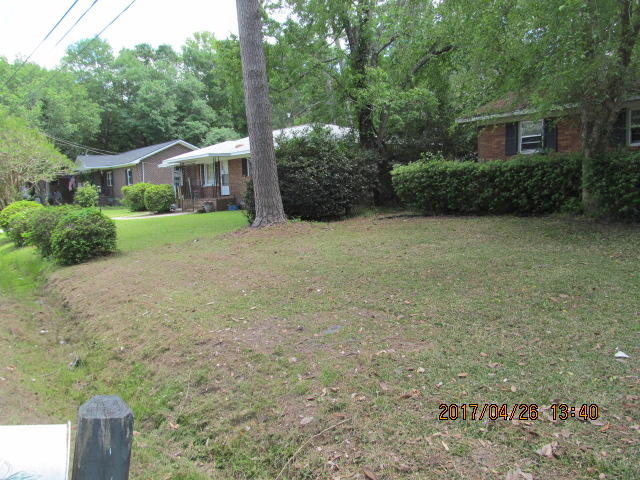 114 Ridge Road Summerville, SC 29485 - Photo 11 of 12 002