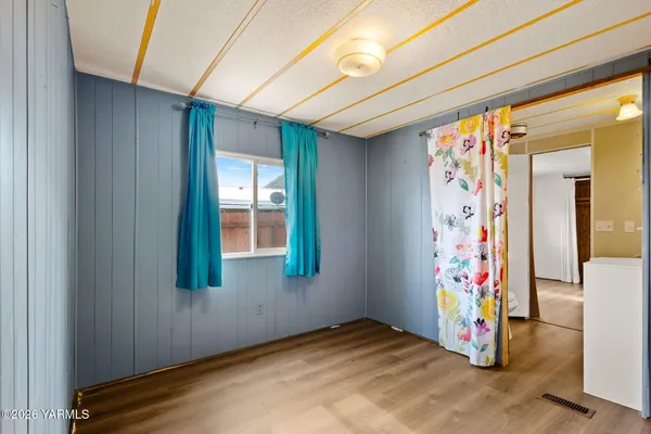 $45,000 | 26 Leisure Hill Drive, Yakima, WA 98903