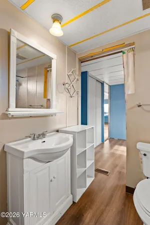 $45,000 | 26 Leisure Hill Drive, Yakima, WA 98903