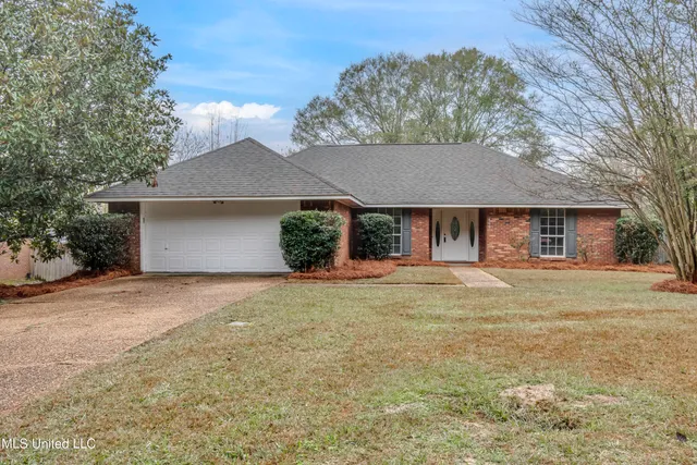 $274,999 | 409 Hawthorne Drive, Madison, MS 39110