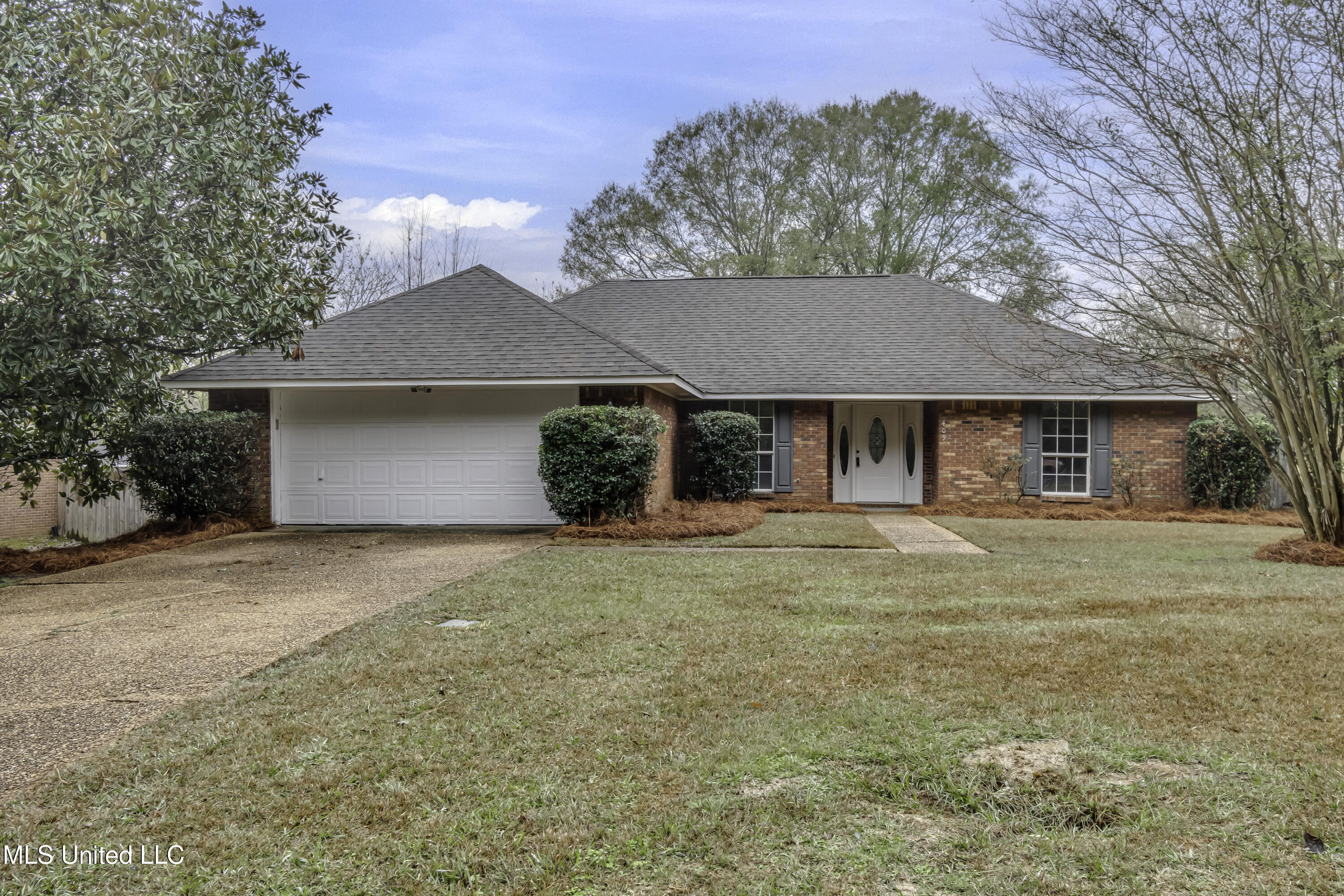 409 Hawthorne Drive Madison, MS 39110 - Photo 2 of 47 409 Hawrthorne Dr--4