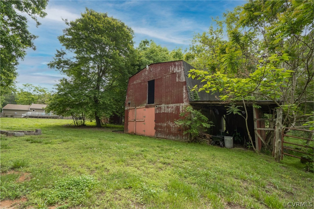 4325 Worsham Road Powhatan, VA 23139 - Photo 4 of 42 Barn wired for electricity