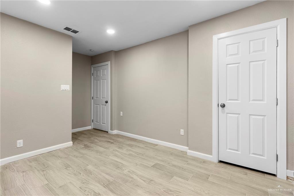 712 Toronto Avenue McAllen, TX 78503 - Photo 10 of 13 a view of an empty room