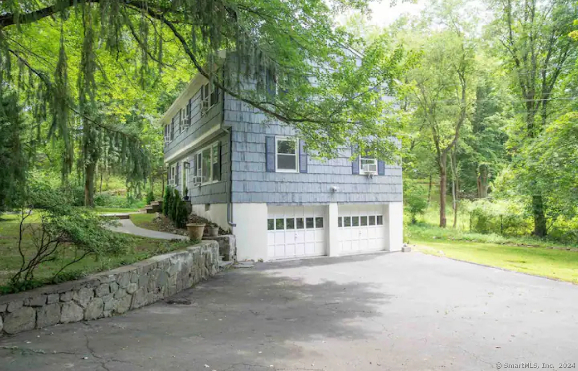 5 Hollow Spring Road Norwalk, CT 06854 - Photo 3 of 30